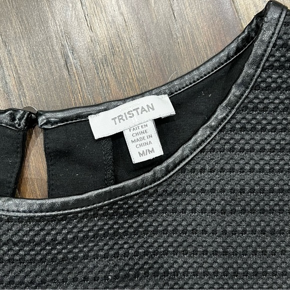 Tristan T-Shirt - Picture 10 of 15